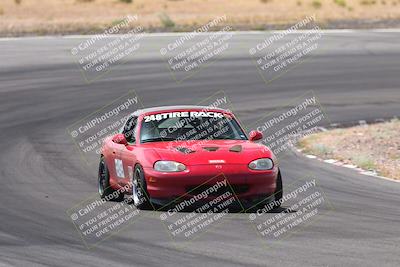media/Jun-01-2025-CalClub SCCA (Sun) [[eae223c5dd]]/Group 1/Track Event 4/